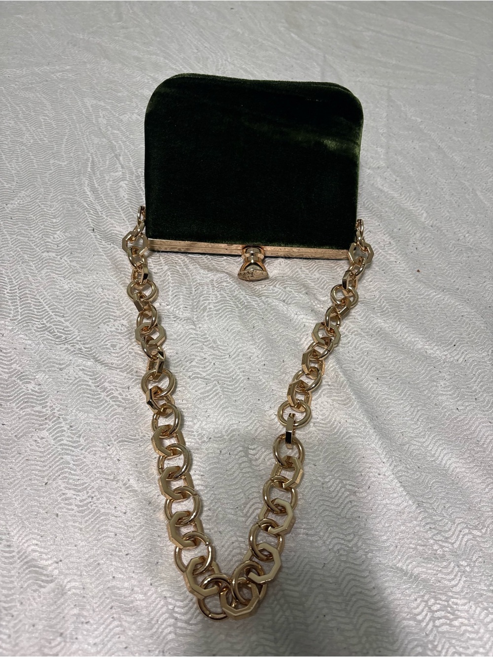 TOPSHOP Green Velvet Clasp Bag with Gold Chain Strap